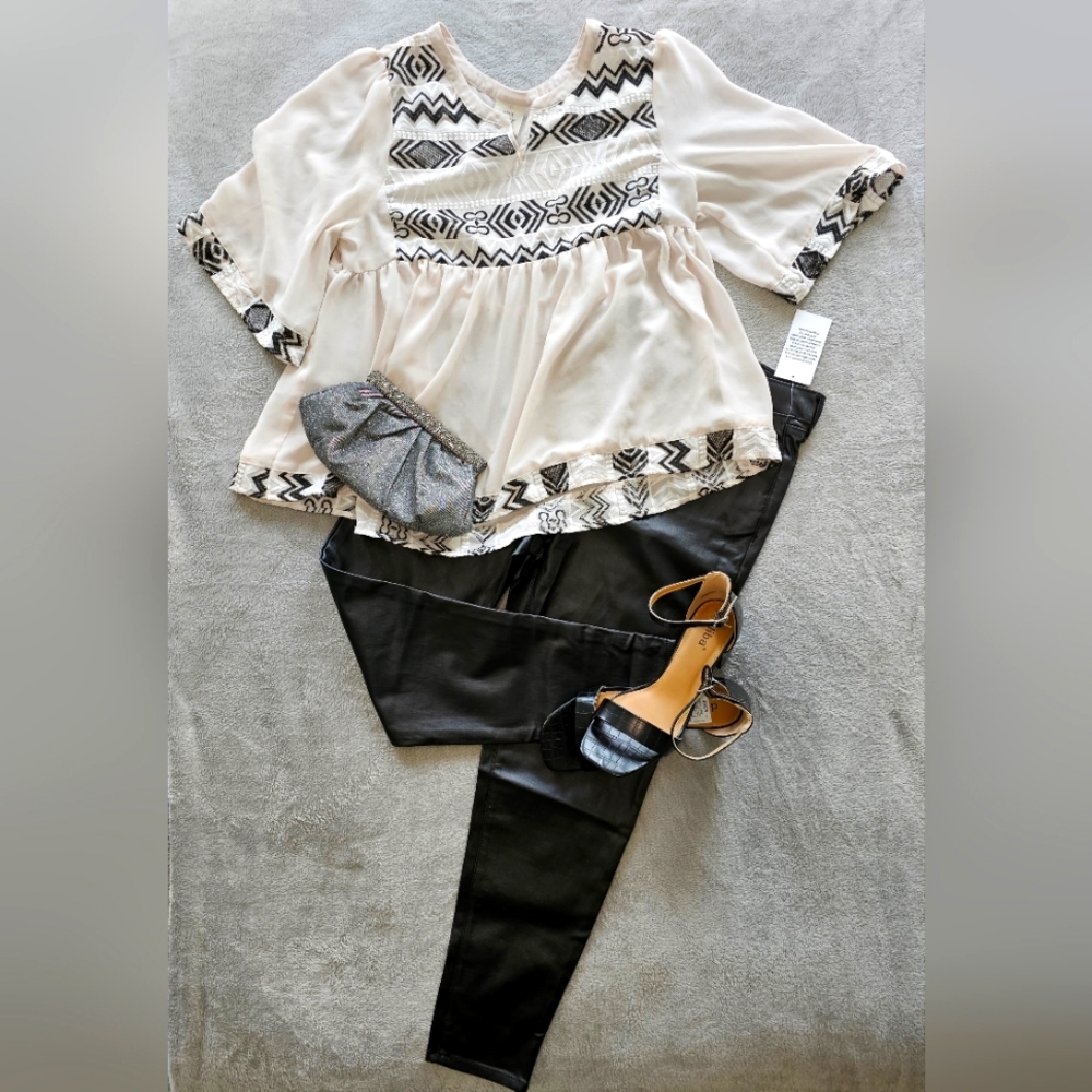 EUC Knox Rose Embroidered Boho Top Sz Medium